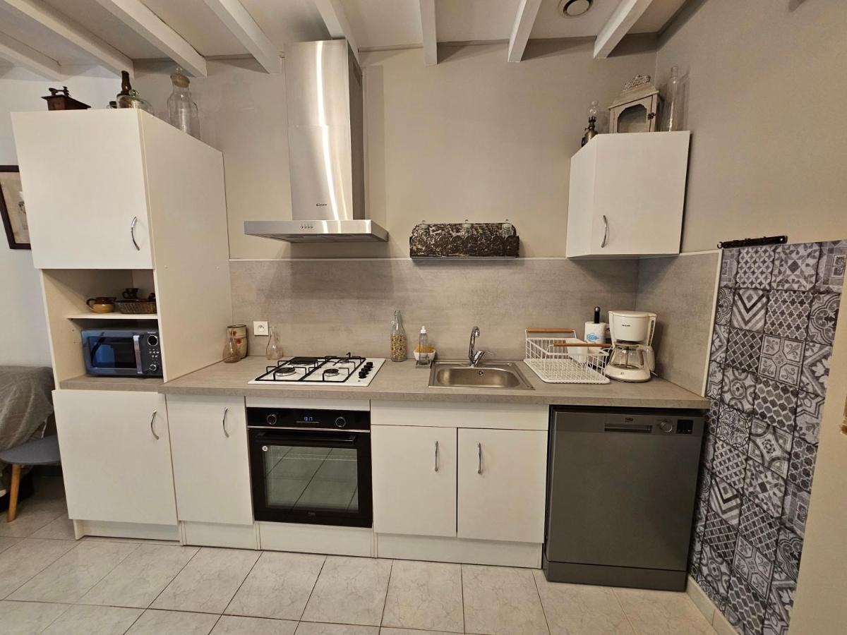 Les Oliviers Apartment Ansouis ภายนอก รูปภาพ
